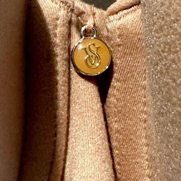 Victoria's Secret Lined Strapless Padded Push-Up Bra Tan Size 34DD - Picture 4 of 5